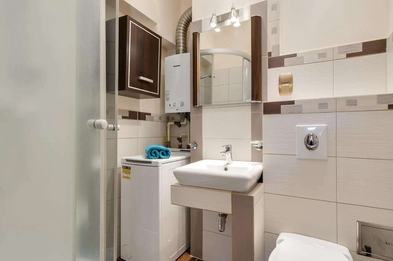 Elite Apartments Korzenna City Center Gdańsk 0*,